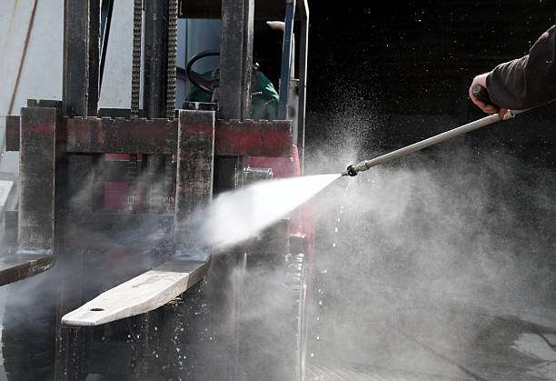 Best Roof Power Washing Services  in Mont Belvieu, TX